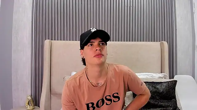 Snapshot of BenitoSaenz chatting on October 11, 2025, 3:28 am BenitoSaenz online show from October 11, 2025, 3:28 am