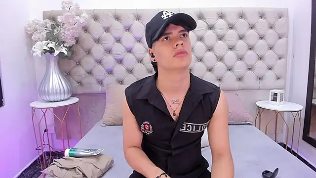 Snapshot of BenitoSaenz chatting on November 13, 2025, 11:53 am BenitoSaenz online show from November 13, 2025, 11:53 am