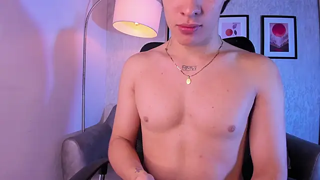 Snapshot of BenitoSaenz chatting on December 1, 2025, 12:21 pm BenitoSaenz online show from December 1, 2025, 12:21 pm