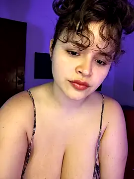 Snapshot of SeleneLuminari8 chatting on November 6, 2025, 1:34 pm SeleneLuminari8 online show from November 6, 2025, 1:34 pm