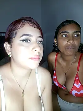 Snapshot of Chloe_Sky_love chatting on October 8, 2025, 4:21 am Chloe Sky love online show from October 8, 2025, 4:21 am