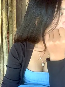 Snapshot of ThiHa003 chatting on November 1, 2025, 2:13 am ThiHa003 online show from November 1, 2025, 2:13 am