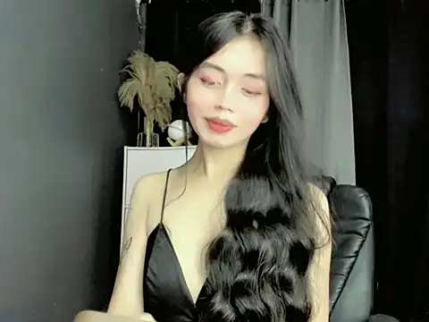 LexiLove online show from November 14, 2025, 9:41 am