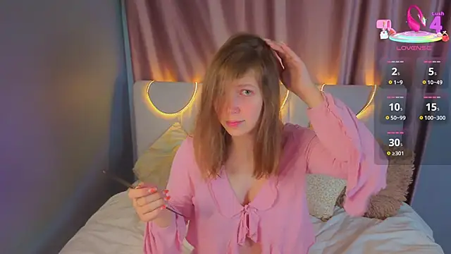 BeatrixCarIeton online show from September 24, 2025, 6:44 pm