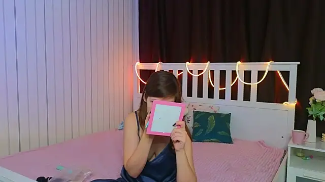 BeatrixCarIeton online show from November 29, 2025, 7:17 pm