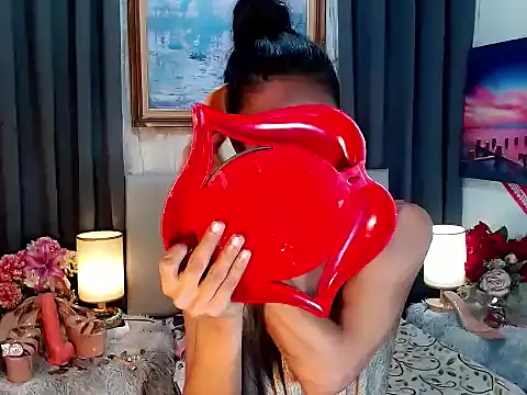 Snapshot of sassylatina chatting on October 28, 2025, 5:04 pm sassylatina online show from October 28, 2025, 5:04 pm