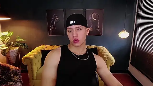 Snapshot of deivid_parker chatting on September 16, 2025, 1:45 pm deivid parker online show from September 16, 2025, 1:45 pm