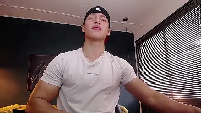 Snapshot of deivid_parker chatting on September 18, 2025, 1:46 pm deivid parker online show from September 18, 2025, 1:46 pm