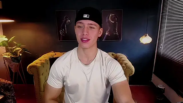 Snapshot of deivid_parker chatting on November 19, 2025, 1:44 pm deivid parker online show from November 19, 2025, 1:44 pm