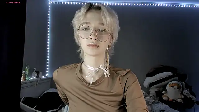 MelissaReis online show from November 11, 2025, 10:04 am