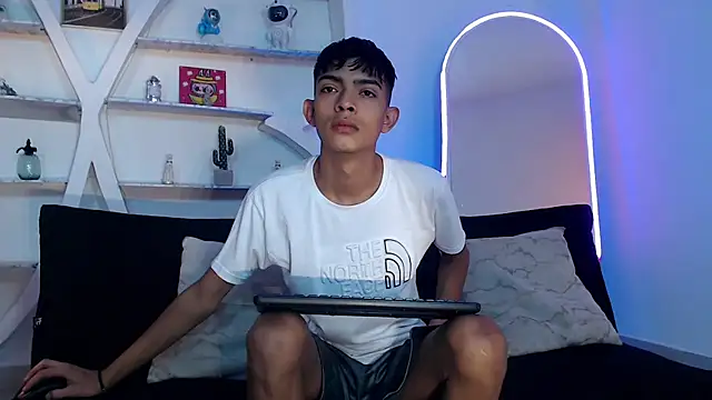 PRETTY SEX1 online show from October 6, 2025, 1:08 pm