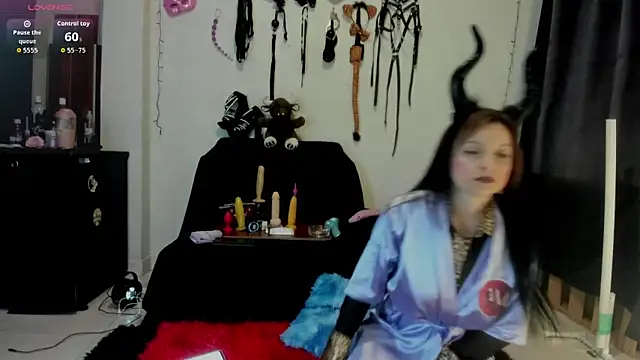 angierot2025 online show from November 14, 2025, 12:42 am