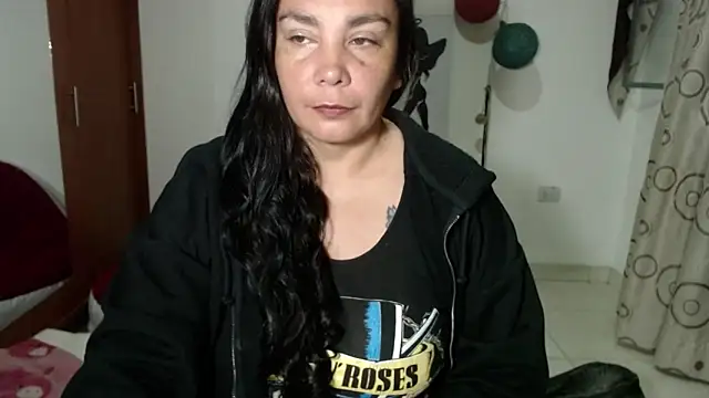 Snapshot of Vivian_milf_paint chatting on September 18, 2025, 3:30 am Vivian milf paint online show from September 18, 2025, 3:30 am