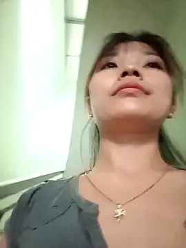 Snapshot of Ocnguyety chatting on October 17, 2025, 12:01 am Ocnguyety online show from October 17, 2025, 12:01 am