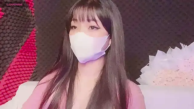 kemybaby online show from November 24, 2025, 2:33 am