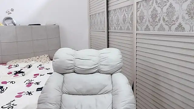 Holiland online show from November 17, 2025, 1:00 am