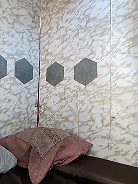 Snapshot of youryummybaby chatting on September 29, 2025, 6:51 am youryummybaby online show from September 29, 2025, 6:51 am