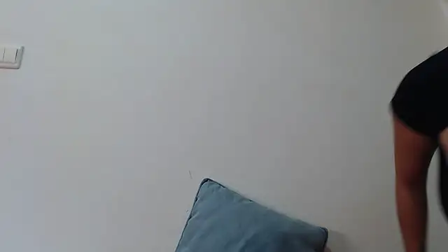 Snapshot of Maryem637048 chatting on October 31, 2025, 12:39 pm Maryem637048 online show from October 31, 2025, 12:39 pm