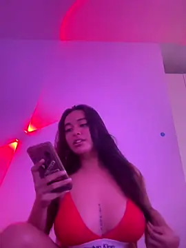 urasianlady online show from October 7, 2025, 4:42 am