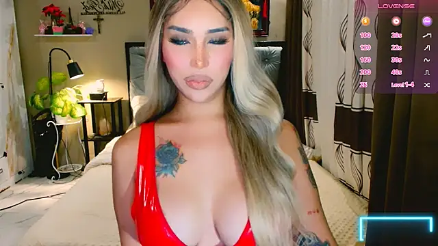 Snapshot of Franchesca_Trans chatting on October 24, 2025, 3:36 am Franchesca Trans online show from October 24, 2025, 3:36 am