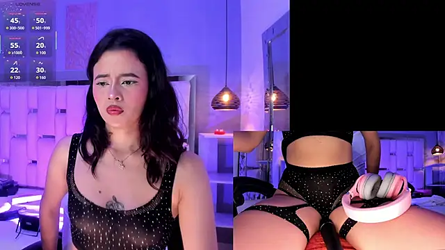 Snapshot of EvelynLips_ chatting on September 24, 2025, 3:21 am EvelynLips online show from September 24, 2025, 3:21 am