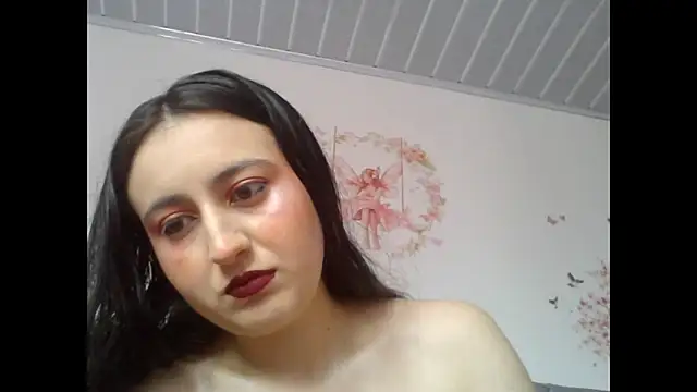 Snapshot of MillyDulce_ chatting on October 20, 2025, 7:25 pm MillyDulce  online show from October 20, 2025, 7:25 pm