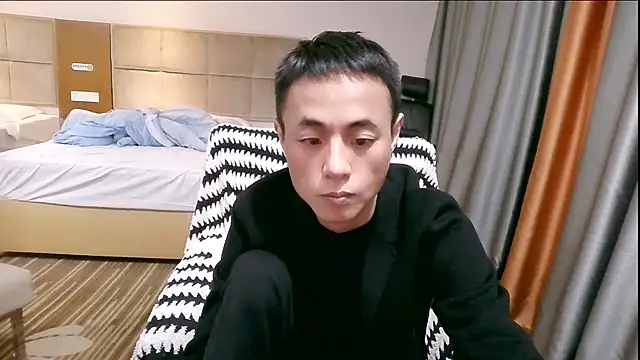 Tsia-Die online show from November 12, 2025, 7:35 pm