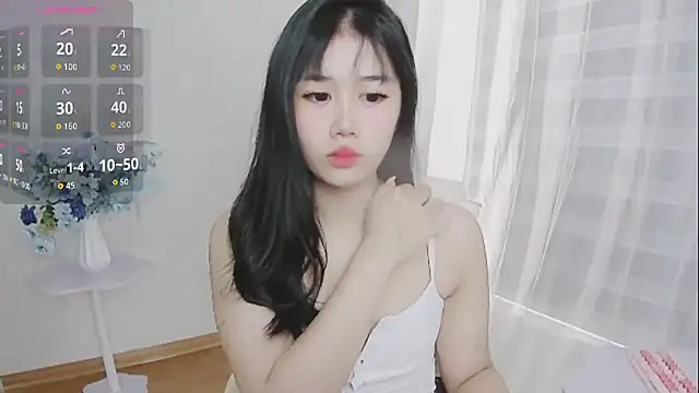 Snapshot of -Rose-Lucky- chatting on September 24, 2025, 1:20 am -Rose-Lucky- online show from September 24, 2025, 1:20 am