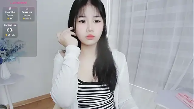Snapshot of -Rose-Lucky- chatting on October 1, 2025, 1:22 am -Rose-Lucky- online show from October 1, 2025, 1:22 am