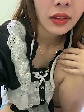 Snapshot of Ri210 chatting on December 3, 2025, 4:38 pm Ri210 online show from December 3, 2025, 4:38 pm