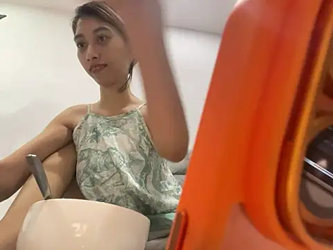 Snapshot of bimwet189 chatting on November 7, 2025, 5:29 am bimwet189 online show from November 7, 2025, 5:29 am