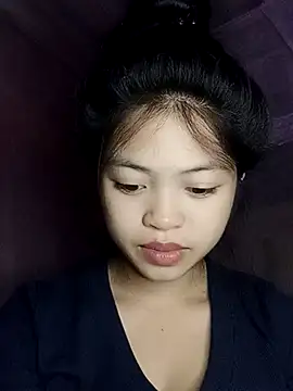 Thy00   online show from November 12, 2025, 4:02 am