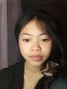 Thy00   online show from December 1, 2025, 8:14 pm