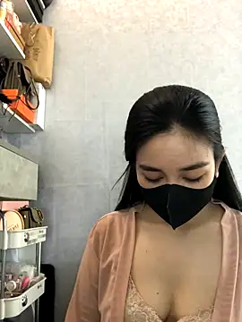 Snapshot of hanny_baby205 chatting on September 16, 2025, 8:04 am hanny baby205 online show from September 16, 2025, 8:04 am