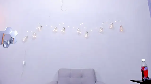 Snapshot of alianim chatting on November 3, 2025, 7:59 pm alianim online show from November 3, 2025, 7:59 pm