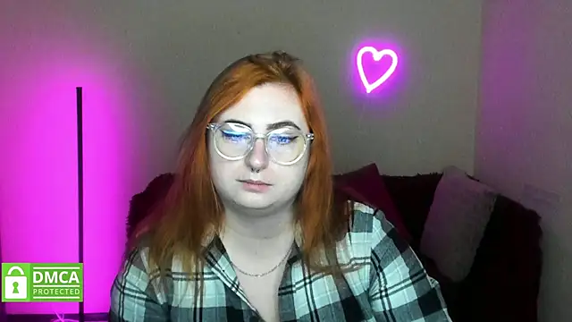 Alicia love00 online show from October 24, 2025, 5:26 am