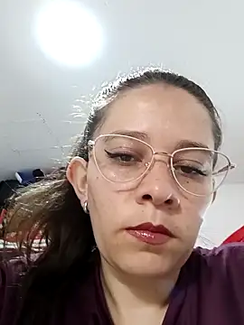 Isabella5 Brown  online show from October 28, 2025, 3:47 pm