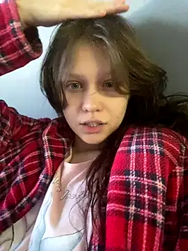 Snapshot of Lunliss chatting on September 24, 2025, 2:42 pm Lunliss online show from September 24, 2025, 2:42 pm