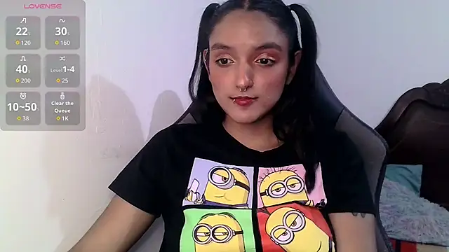 Snapshot of Ari_20_ chatting on October 15, 2025, 12:11 am Ari 20 online show from October 15, 2025, 12:11 am
