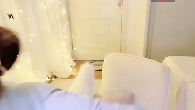 Snapshot of charlotte520 chatting on November 14, 2025, 1:59 am charlotte520 online show from November 14, 2025, 1:59 am