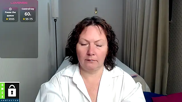 Snapshot of milf_hornys chatting on September 28, 2025, 4:23 pm milf hornys online show from September 28, 2025, 4:23 pm