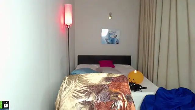 milf hornys online show from October 25, 2025, 4:57 pm