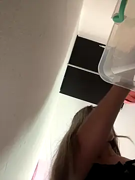 Natalia vidal online show from September 16, 2025, 1:34 pm