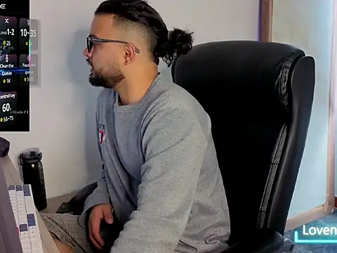 Ernesto-Rodriguez82 online show from September 26, 2025, 3:38 pm