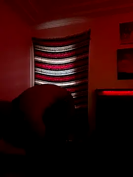 Snapshot of Taydagr8 chatting on December 14, 2025, 4:23 pm Taydagr8 online show from December 14, 2025, 4:23 pm