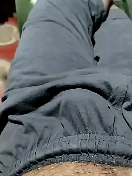 Snapshot of Girls_pussy_rider chatting on December 3, 2025, 6:39 pm Girls pussy rider online show from December 3, 2025, 6:39 pm