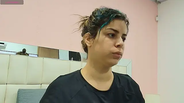 Snapshot of gisell_gomez chatting on November 18, 2025, 12:20 pm gisell gomez online show from November 18, 2025, 12:20 pm