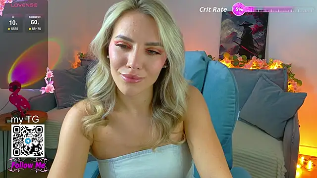 Snapshot of HoneyJohansson chatting on September 9, 2025, 3:22 pm HoneyJohansson online show from September 9, 2025, 3:22 pm