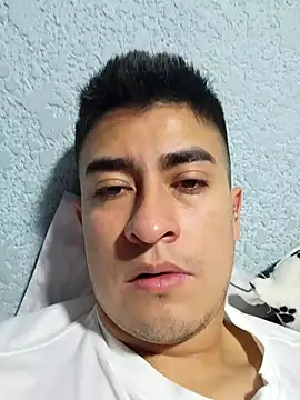 Snapshot of bittersweet777 chatting on October 24, 2025, 11:01 pm bittersweet777 online show from October 24, 2025, 11:01 pm