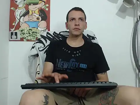 Snapshot of Thomasjons_ chatting on October 15, 2025, 12:00 am Thomasjons online show from October 15, 2025, 12:00 am